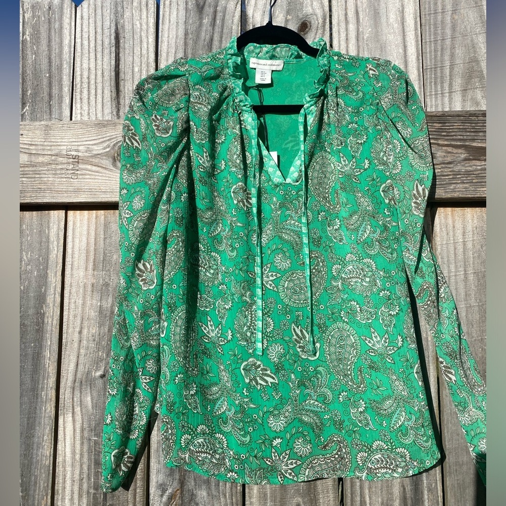 Cupcakes and cashmere Green Paisley Women's blouse Size S - Picture 2 of 6